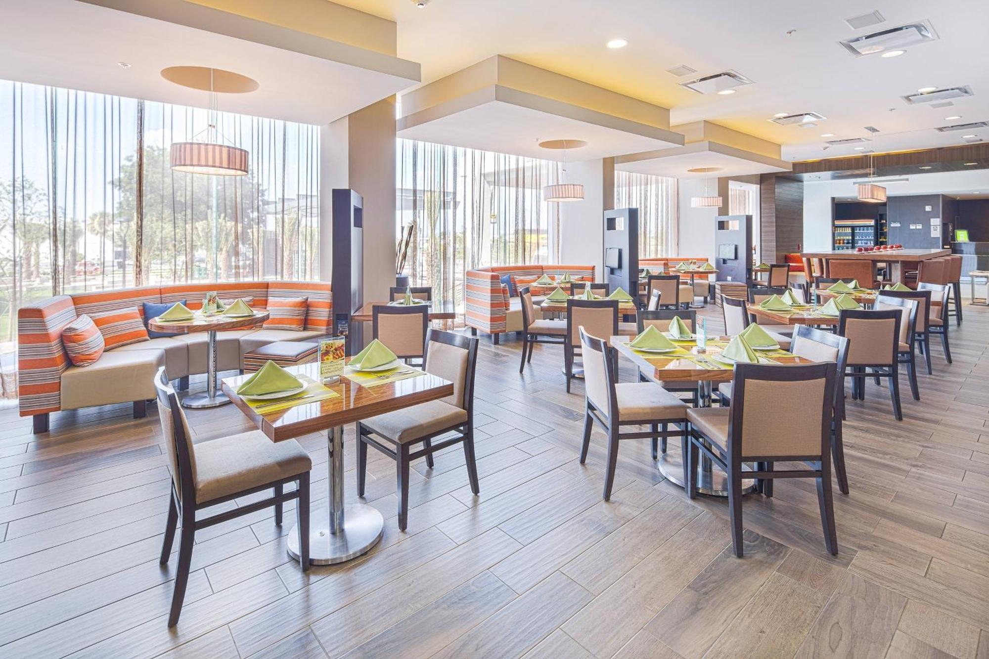 Courtyard By Marriott Saltillo Exteriér fotografie