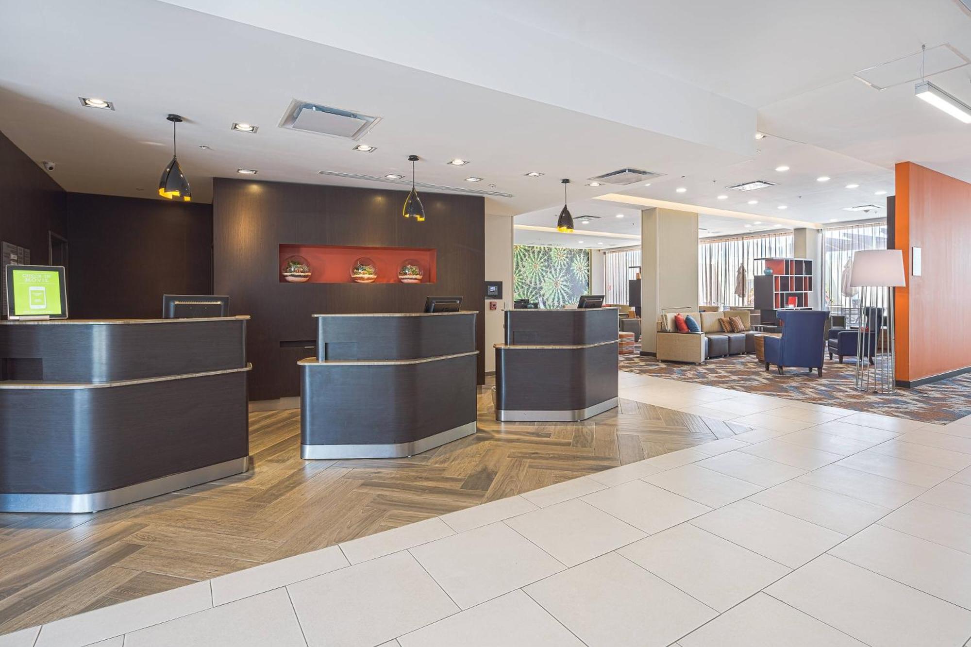 Courtyard By Marriott Saltillo Exteriér fotografie