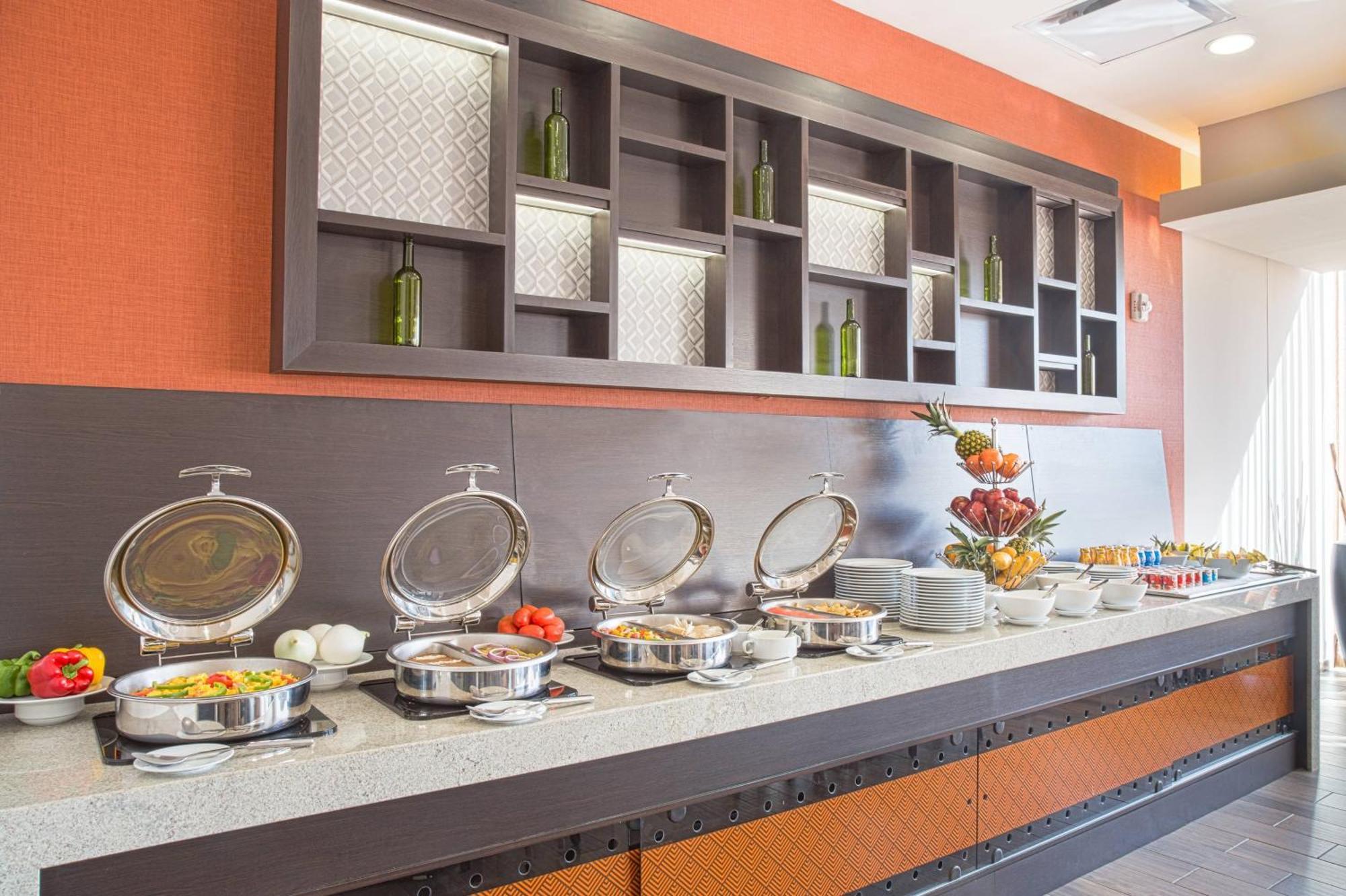 Courtyard By Marriott Saltillo Exteriér fotografie