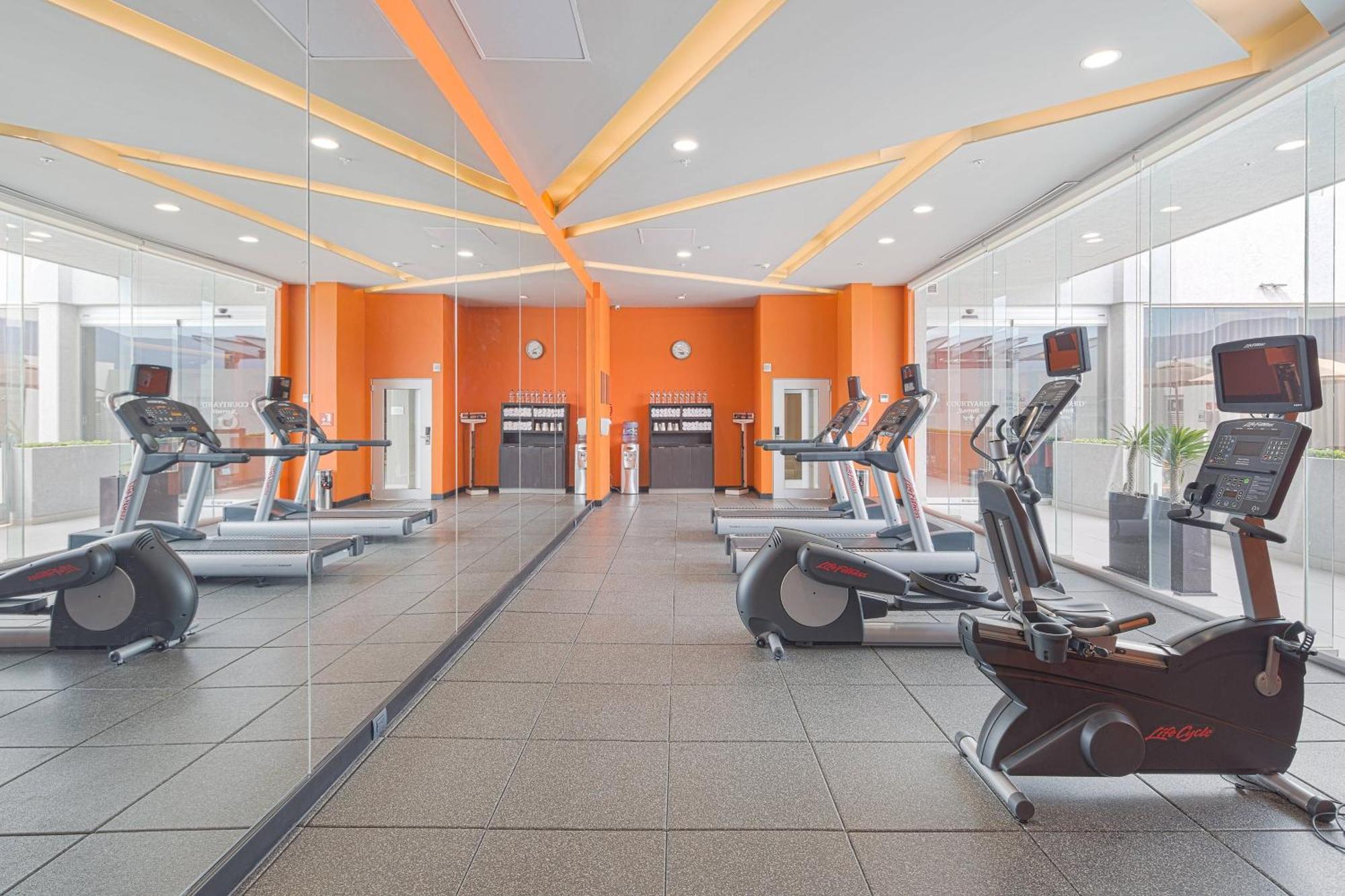 Courtyard By Marriott Saltillo Exteriér fotografie