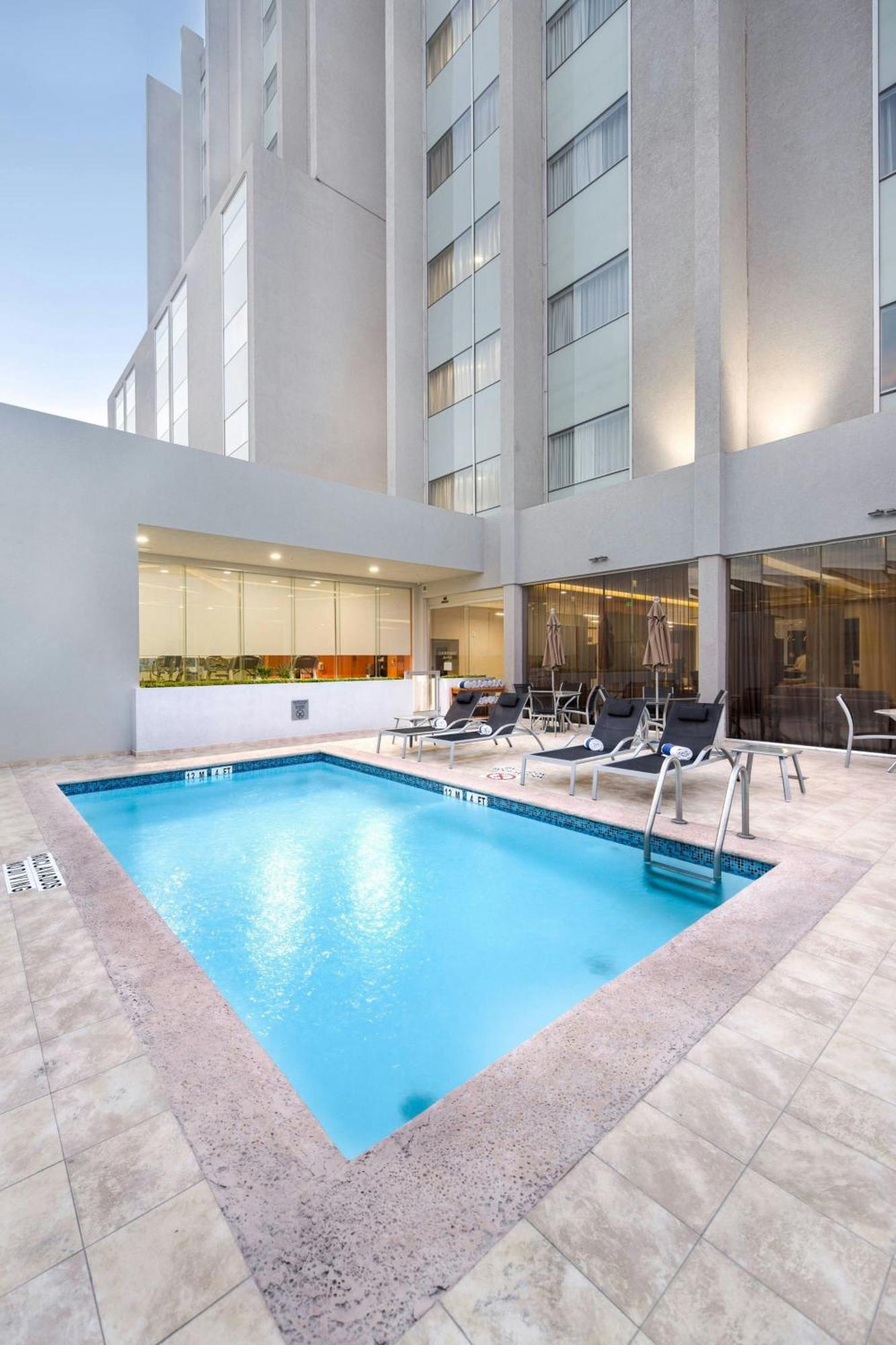 Courtyard By Marriott Saltillo Exteriér fotografie