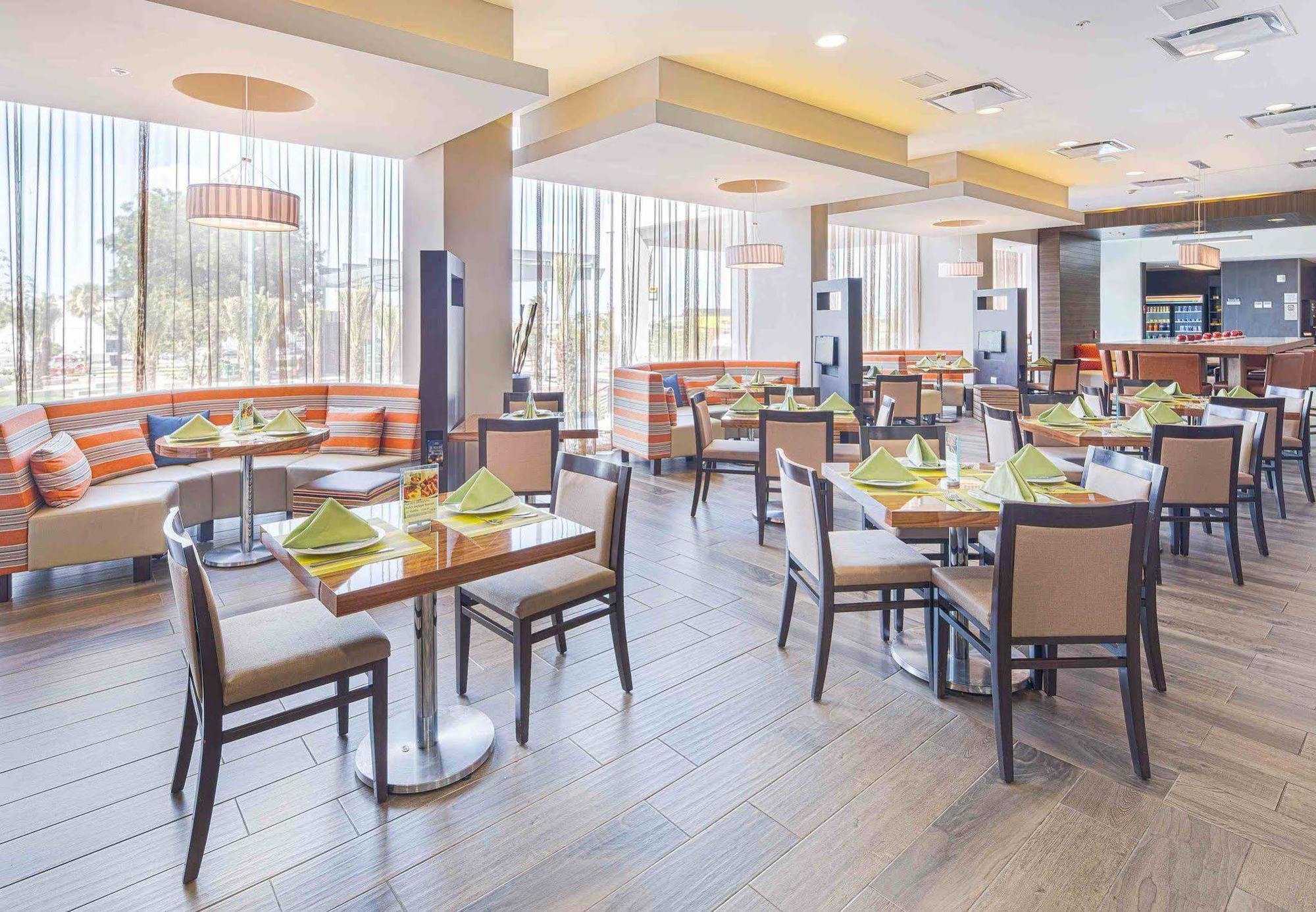 Courtyard By Marriott Saltillo Exteriér fotografie